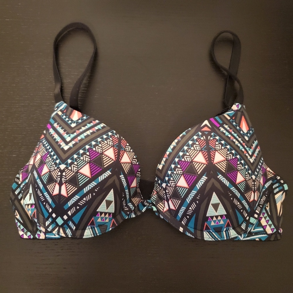 Pink's Shapes and Pattern Bra